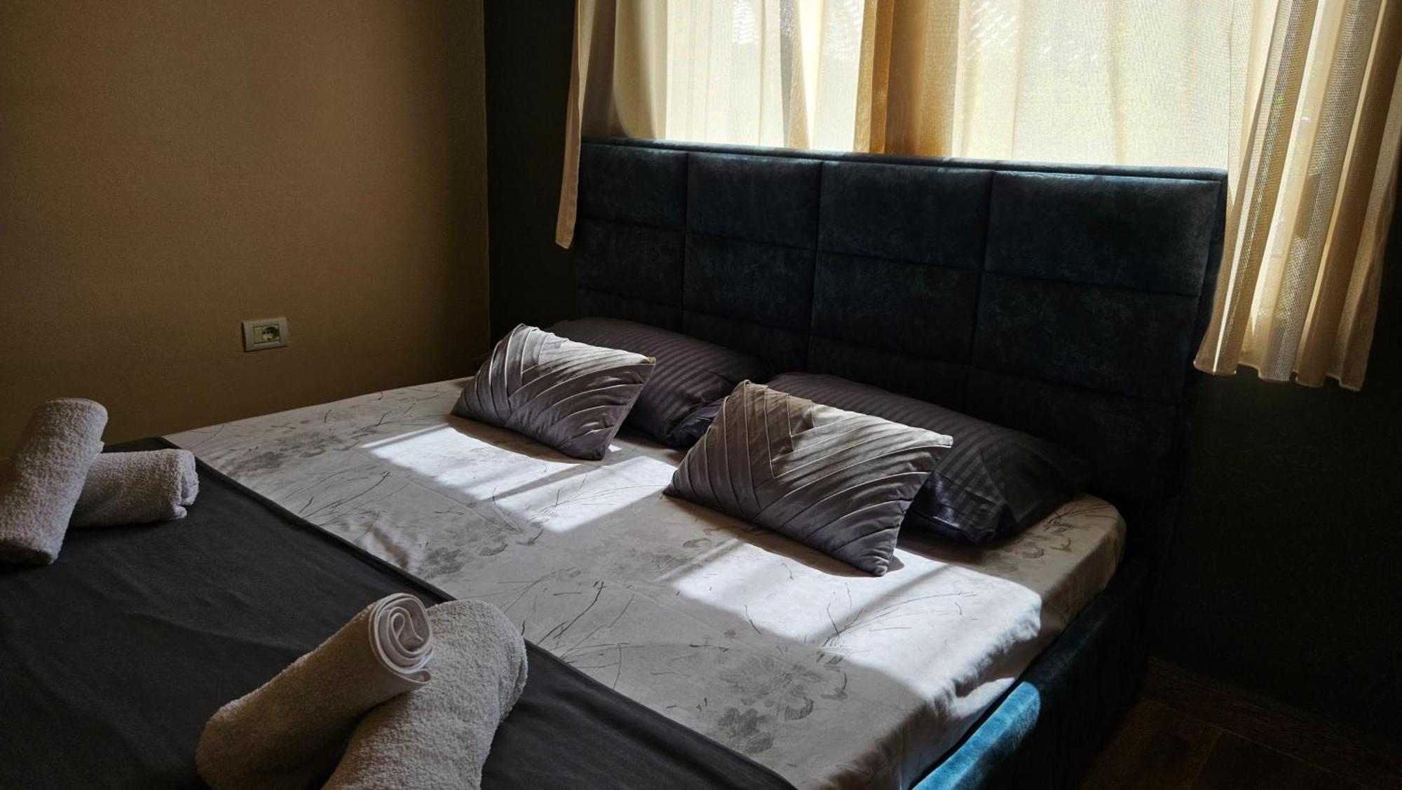 Dua'S Apartment Tirana Exteriör bild